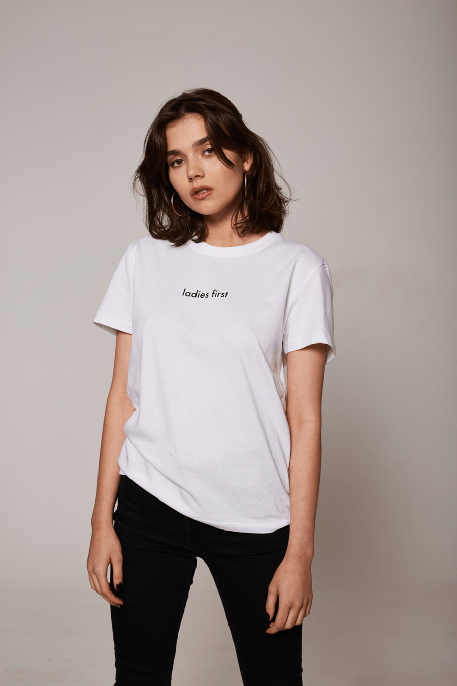 T-shirt oversize / ladies first / white - obrazek 2