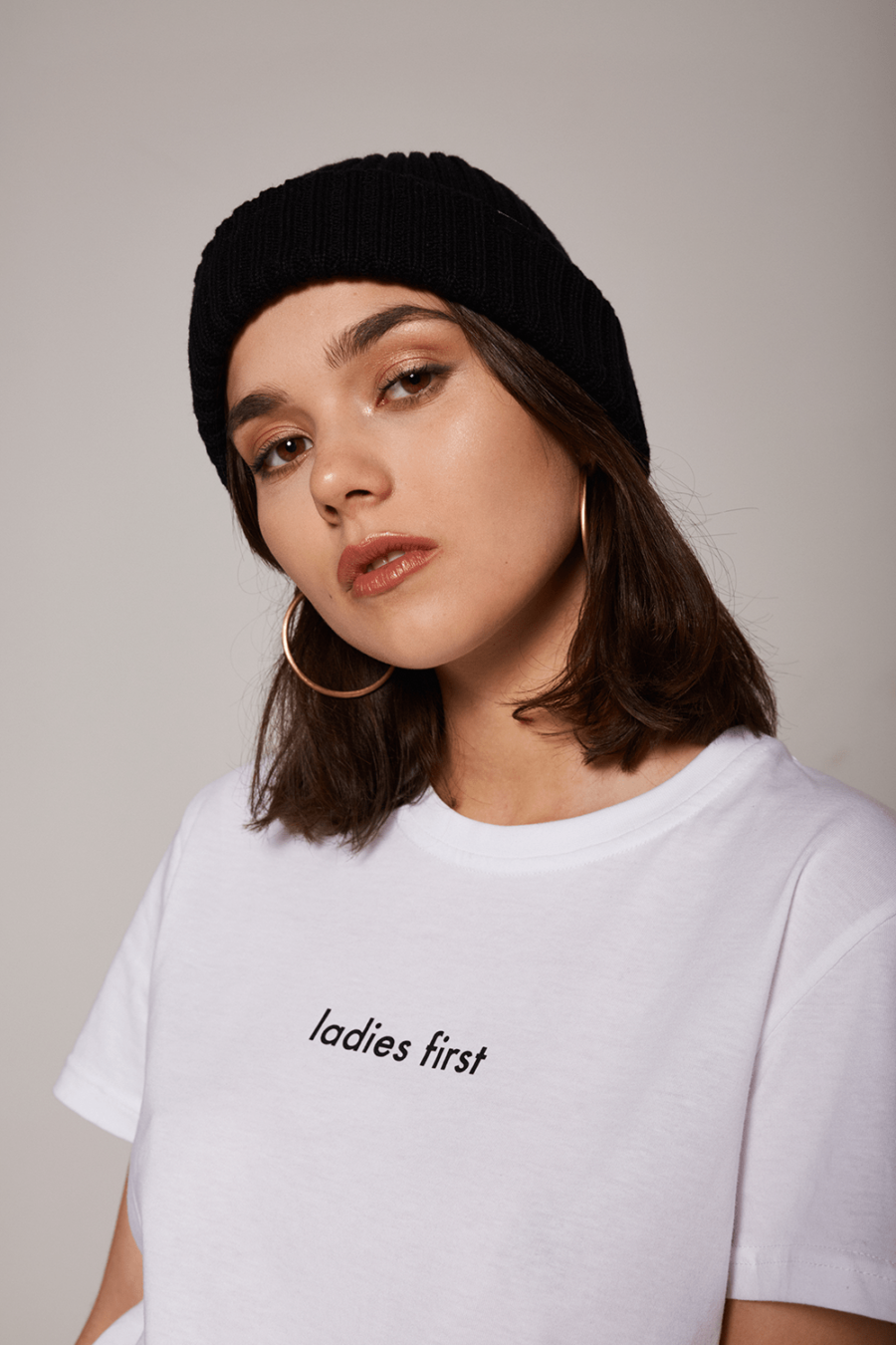 T-shirt oversize / ladies first / white - obrazek 3